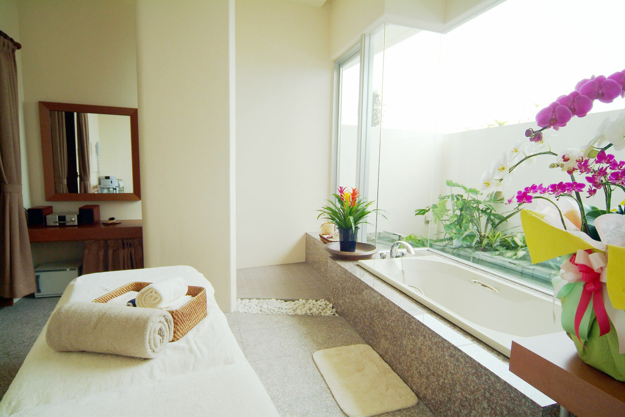 Em Wellness Kurashinohakko Lifestyle Resort Okinawa Kültér fotó